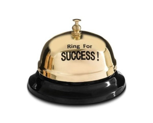 Biurkowy dzwonek na SUKCES (Ring for SUCCESS!)