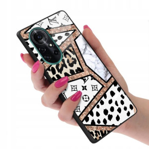 Etui Glass do HUAWEI NOVA 8 PRO Bearbrick Wzory