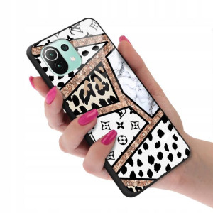 Etui Glass do XIAOMI Mi 11 LITE 4G Bearbrick Wzory
