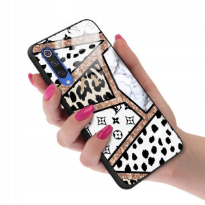 Etui Glass do XIAOMI Mi 9SE Bearbrick Case Wzory