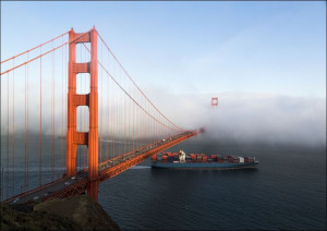 Fog rolls across the Golden Gate Bridge in San Francisco., Carol Highsmith