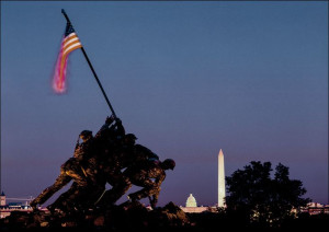 Iwo Jima Memorial at Dusk., Carol Highsmith - plakat 70x50 cm