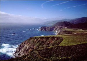 Pacific Ocean and rocky California coast., Carol Highsmith - plakat 30x20 c