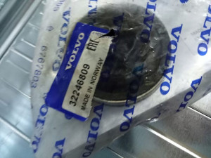 32246809 Tuleja Wahacza Przedniego Oe Volvo Xc60