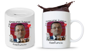 Zestaw Mateusz Morawiecki Pis Kubek + Skarbonka