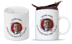 Zestaw Mateusz Morawiecki Pis Kubek + Skarbonka