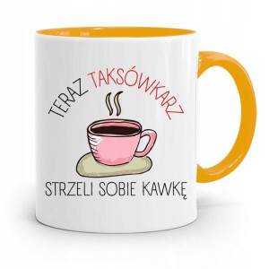 Kubek Żółty Dla Taksówkarza Strzeli Sobie Kawkę
