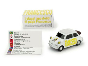 Brumm Fiat 500 Ojciec Franciszek I, biały