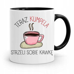 Kubek Czarny Dla Przyjaciela Strzeli Sobie Kawkę