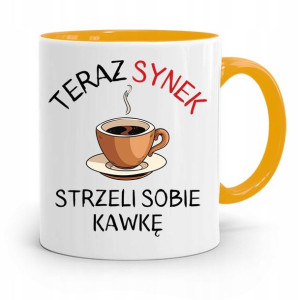 Kubek Żółty Prezent Dla Syna Strzeli Sobie Kawkę