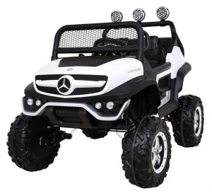 Pojazd Mercedes BENZ UNIMOG Biały