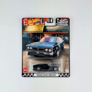 Nissan Laurel 2000 SGX - Boulevard 2022 Mix 1 Hot Wheels Premium 1:64