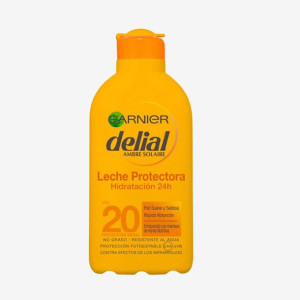 Delial Nawilżające mleczko ochronne 24h Spf20 200ml