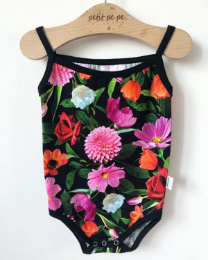 Body z cienkiej dzianiny jersey - tropical flowers