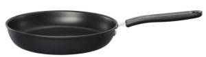 Patelnia Fiskars FunctionalForm 24cm powlekane dno