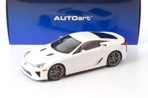 AutoArt Lexus LFA, 2012, biały