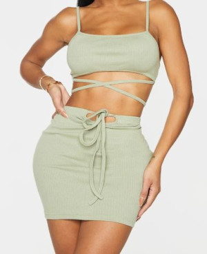 Zielony crop top wiązanie PRETTY LITTLE THING 36