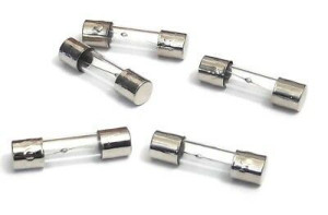 10x Bezpiecznik szybki szklany WTA-F 630mA 5x20mm