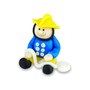 Figurka Na Tort Strażak Z Masy Cukrowej Z Cukru