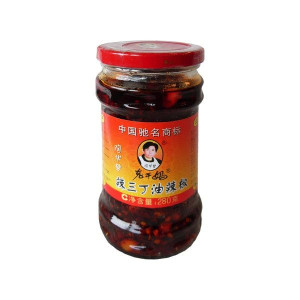 Kalarepa i orzechy z tofu w oleju chili 280g