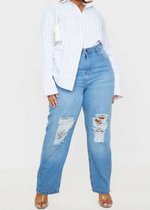 PRETTYLITTLETHING niebieskie jeansy z dziurami 46