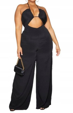 PrettyLittleThing czarny kombinezon 52