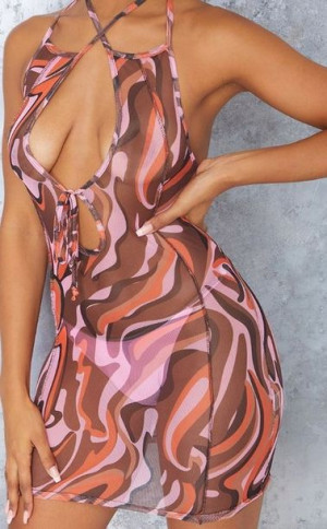 PRETTYLITTLETHING różowa sukienka z wycięciem 38