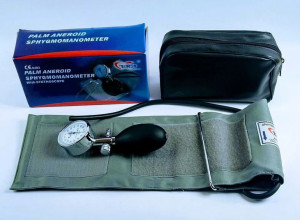 Ciśnieniomierz zegarowy mechaniczny marki TensoMed