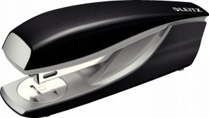 Zszywacz Leitz New Nexxt Style do 30 kartek czarny