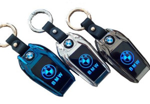 Elegancki brelok BMW zapalniczka żarowa z LOGO BMW