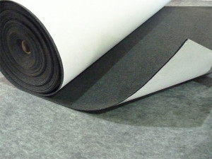 Filc 3mm samoprzylepny szer 160cm co10cm grafit