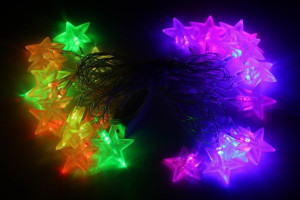 Lampki świąteczne gwiazdki 28 LED kolorowe