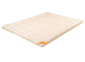 Kołdra antyalergiczna 200x220 Essa 2200g kremowa Piórex