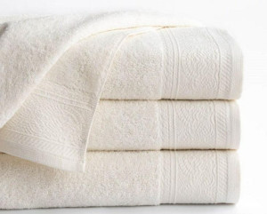 Ręcznik Massimo 70x140 kremowy 67 550 g/m2 frotte