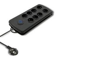 LISTWA ANTYPRZĘPIECIOWA QOLTEC  2.5M  8-GNIAZD Czarna / Quick Switch