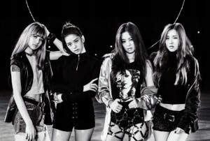 Mata na biurko K-Pop Kpop BLACKPINK Black Pink