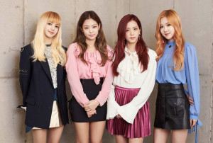 Mata na biurko K-Pop Kpop BLACKPINK Black Pink