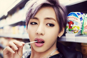 Mata na biurko K-Pop Kpop BTS Bangtan Boys