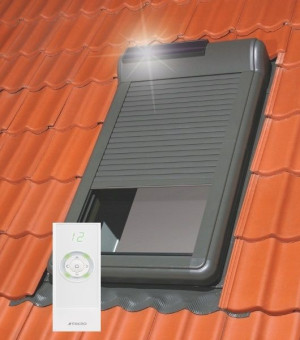 Roleta zewnętrzna FAKRO ARZ SOLAR do okien dachowych 78x118 RAL7016