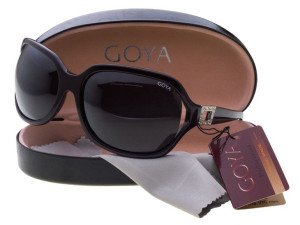 Czarne damskie okulary przeciwsłoneczne z filtrem polaryzacyjnym - Goya G 1