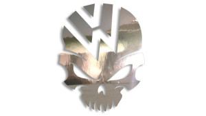 Wycinana naklejka VOLKSWAGEN CZASZKA VW chrom