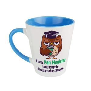Kubek latte niebieski dla świeżo upieczonego Pana Magistra.