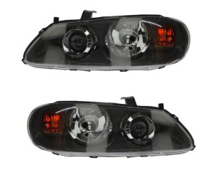 Nissan Almera N16 Reflektor Lampa Przednia Komplet