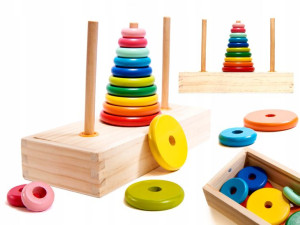 Piramida drewniana z podstawą sorter wieża
