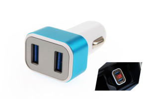 Ładowarka samochodowa 2xusb + tester napięcia akumulatora test-04
