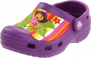 Crocs Kids Classic Dora Multistripe Dahlia Fioletowe klapki dla dzieci Dora