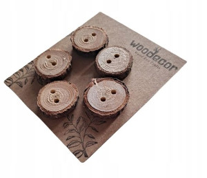 Woodecor Guziki Drewniane Modrzew 20-25 mm