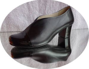 Skorzany BOTEK czarny granat OBCAS lakier elegancja 38