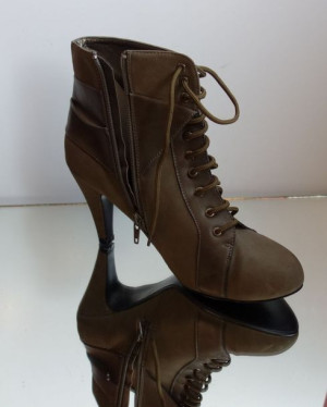 -50% botki khaki szeroka kostka cholewka NR 39
