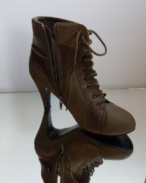 -50% botki khaki szeroka kostka cholewka NR 39